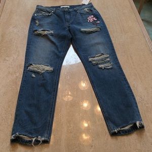 Tiger 🐯 patch jeans/Carly & Ivy